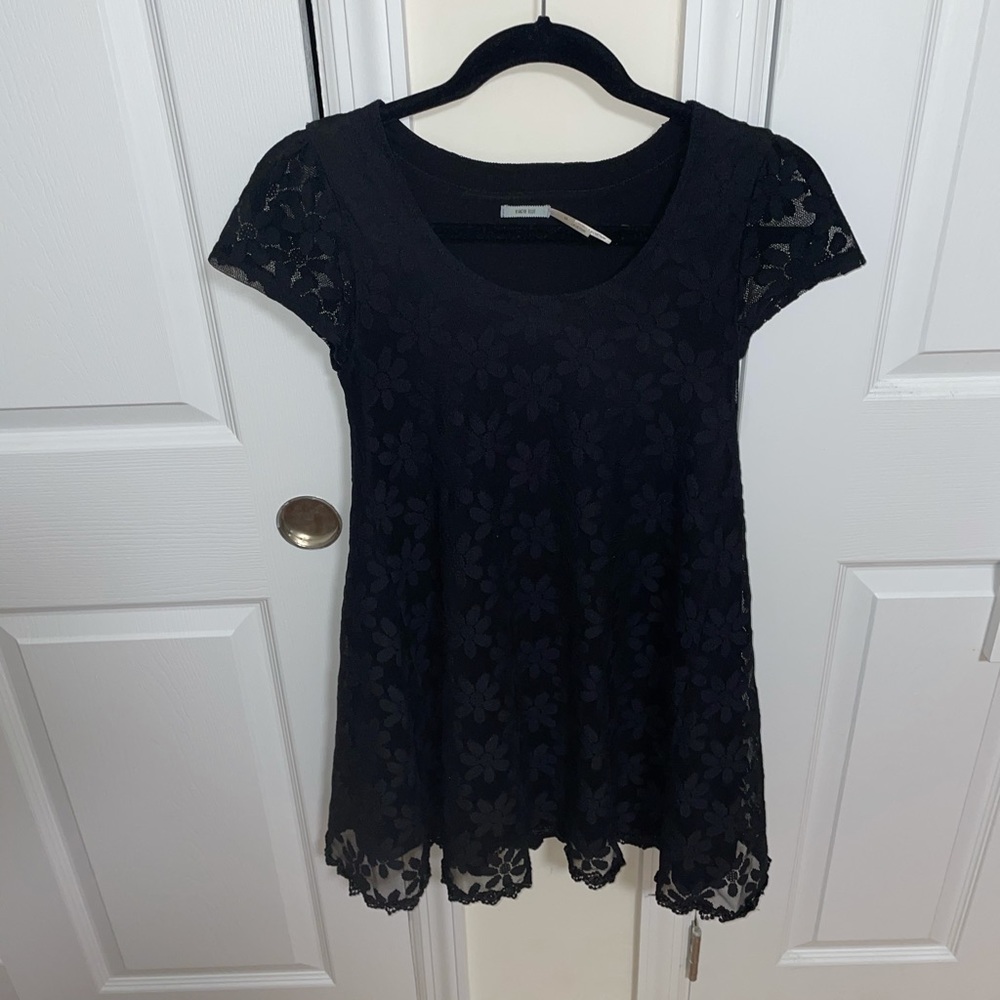 Urban outfitters black floral flowy dress size XS